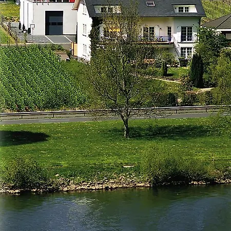 Weingut Bernd Hermes * Kröv